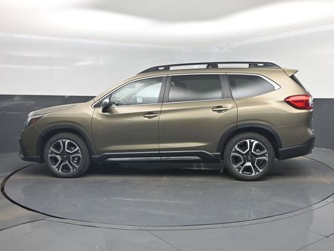 Used 2023 Subaru Ascent Limited w/ Technology Package AWD/4WD image 10