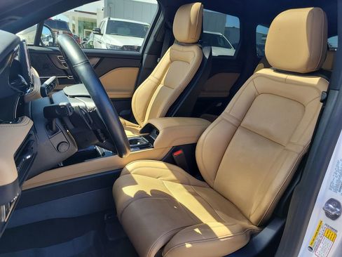 Certified 2022 Lincoln Corsair Reserve w/ Equipment Group 201A image 17