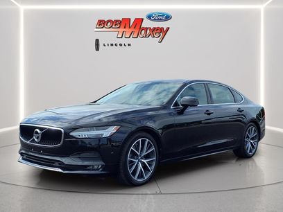 Used 2019 Volvo S90 T6 Momentum w/ Advanced Package