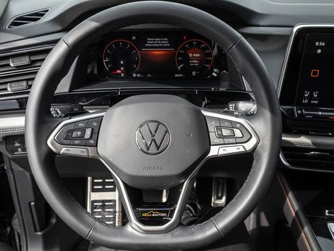 Used 2024 Volkswagen Atlas Peak Edition SE AWD/4WD image 21
