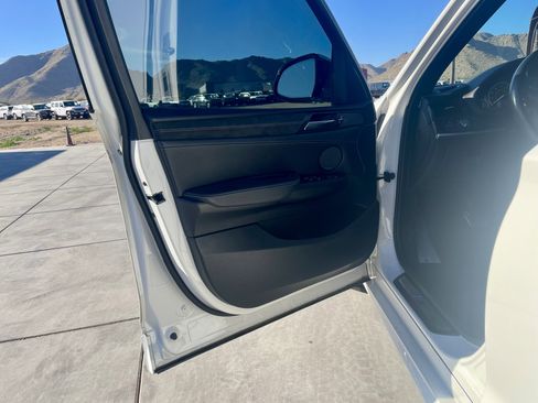 Used 2016 BMW X3 xDrive28i image 13