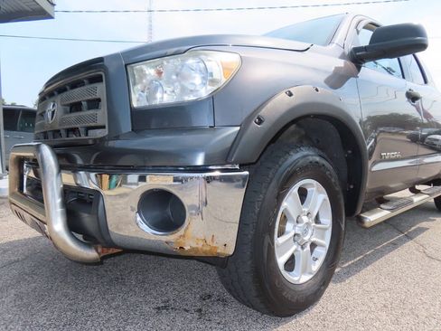 Used 2011 Toyota Tundra 4x4 Double Cab w/ Tow Pkg image 32