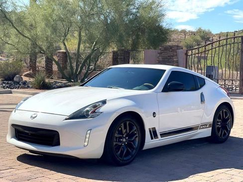Used 2019 Nissan 370Z Coupe w/ Z34 Heritage Edition - White image 6