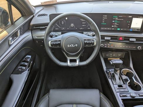 Certified 2026 Kia K5 GT w/ GT1 Package image 18