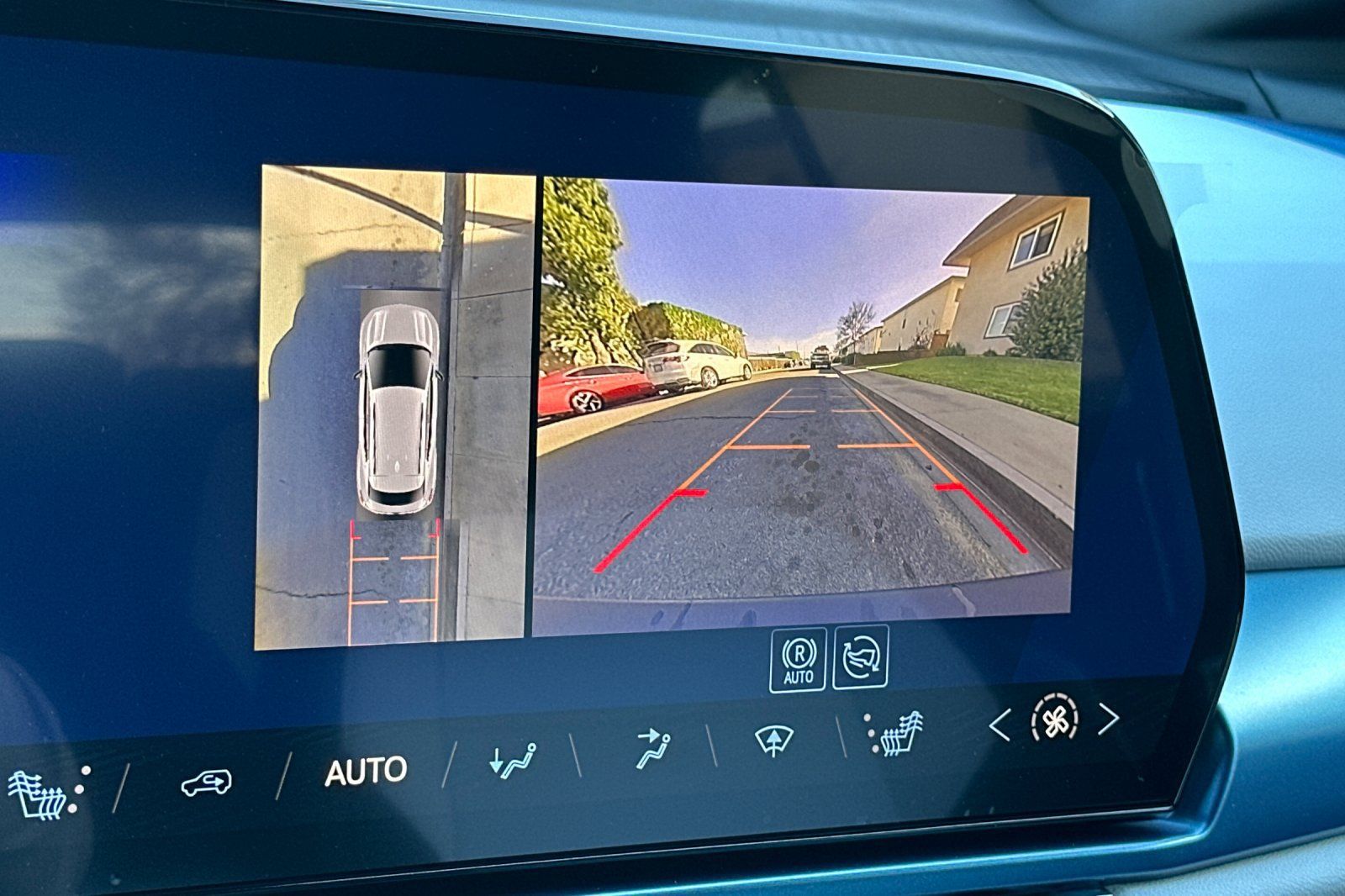 New 2026 Chevrolet Equinox EV LT FWD image 23