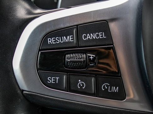 Used 2022 BMW 840i xDrive Convertible w/ Driving Assistance Package image 26