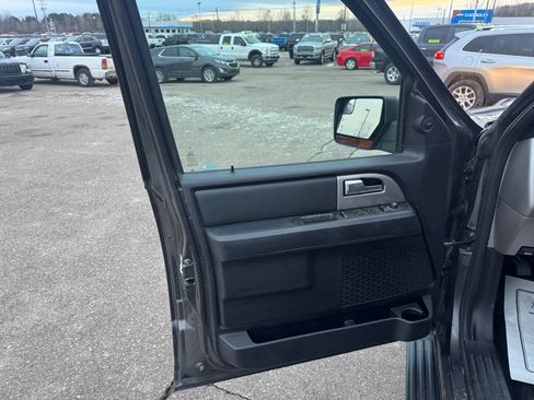 Used 2017 Ford Expedition EL Limited image 15