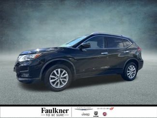 Used 2018 Nissan Rogue SV image 1