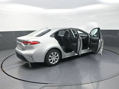 Used 2024 Toyota Corolla LE FWD image 45
