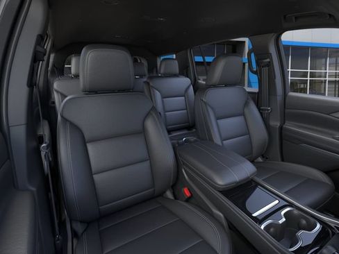 New 2027 Chevrolet Traverse LT w/ Driver Confidence Package AWD/4WD image 16