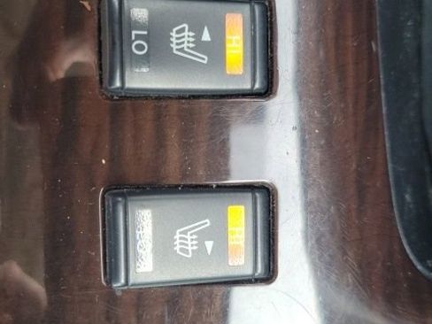 Used 2016 Nissan Pathfinder SL w/ SL Tech Package image 8