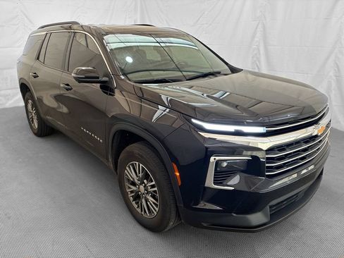 Used 2024 Chevrolet Traverse LT FWD image 10
