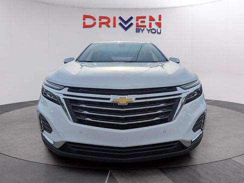 Used 2022 Chevrolet Equinox Premier image 8