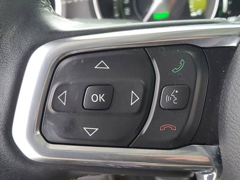 Used 2023 Jeep Wrangler Unlimited Sahara w/ Cold Weather Group image 10