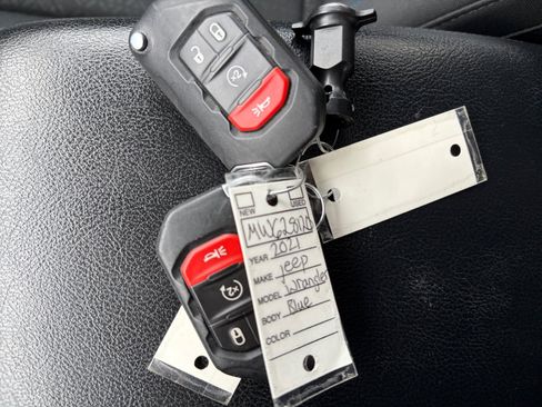 Used 2021 Jeep Wrangler Unlimited Sport AWD/4WD image 34