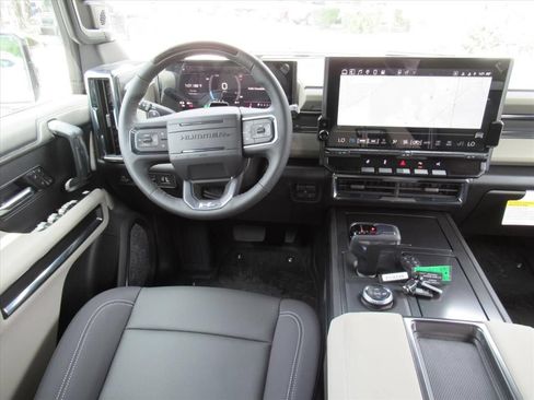 Used 2026 GMC Hummer EV 4x4 Crew Cab image 13