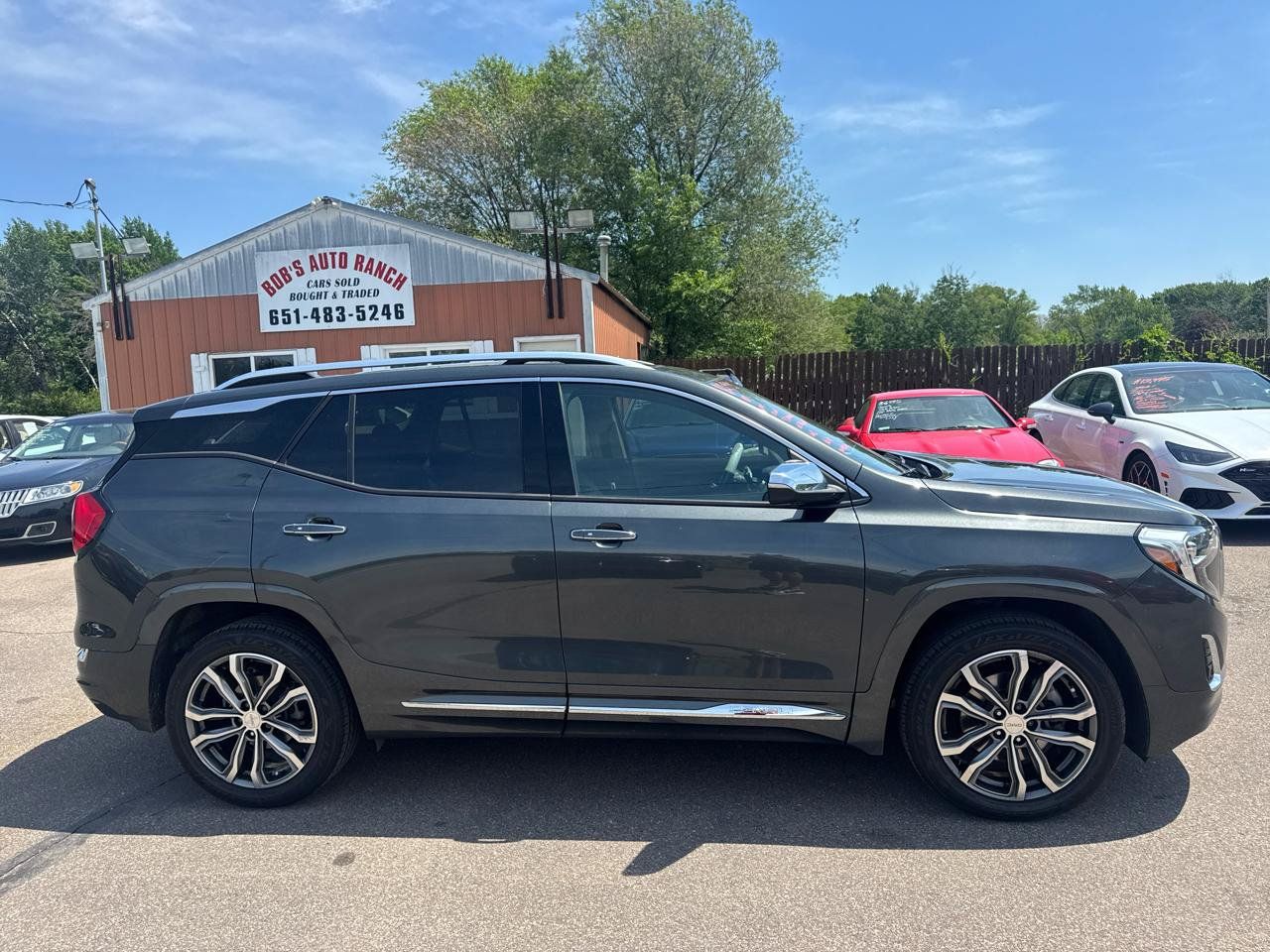 Used 2019 GMC Terrain Denali w/ Advanced Safety Package AWD/4WD image 4