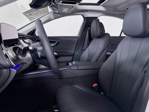 New 2026 Mercedes-Benz E 450 4MATIC Sedan image 16