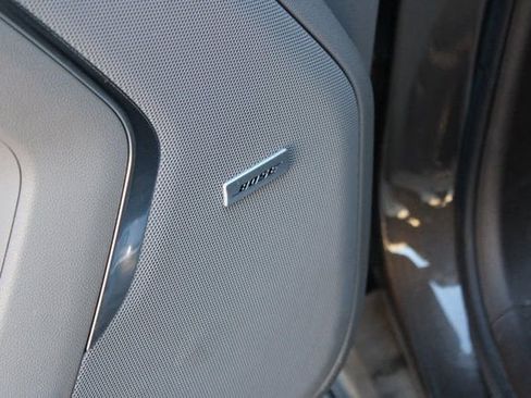 Used 2021 GMC Yukon SLT w/ SLT Premium Package image 26