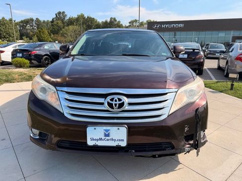 Used 2012 Toyota Avalon FWD image 12