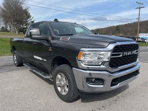 Used 2024 RAM 3500 Big Horn image 3