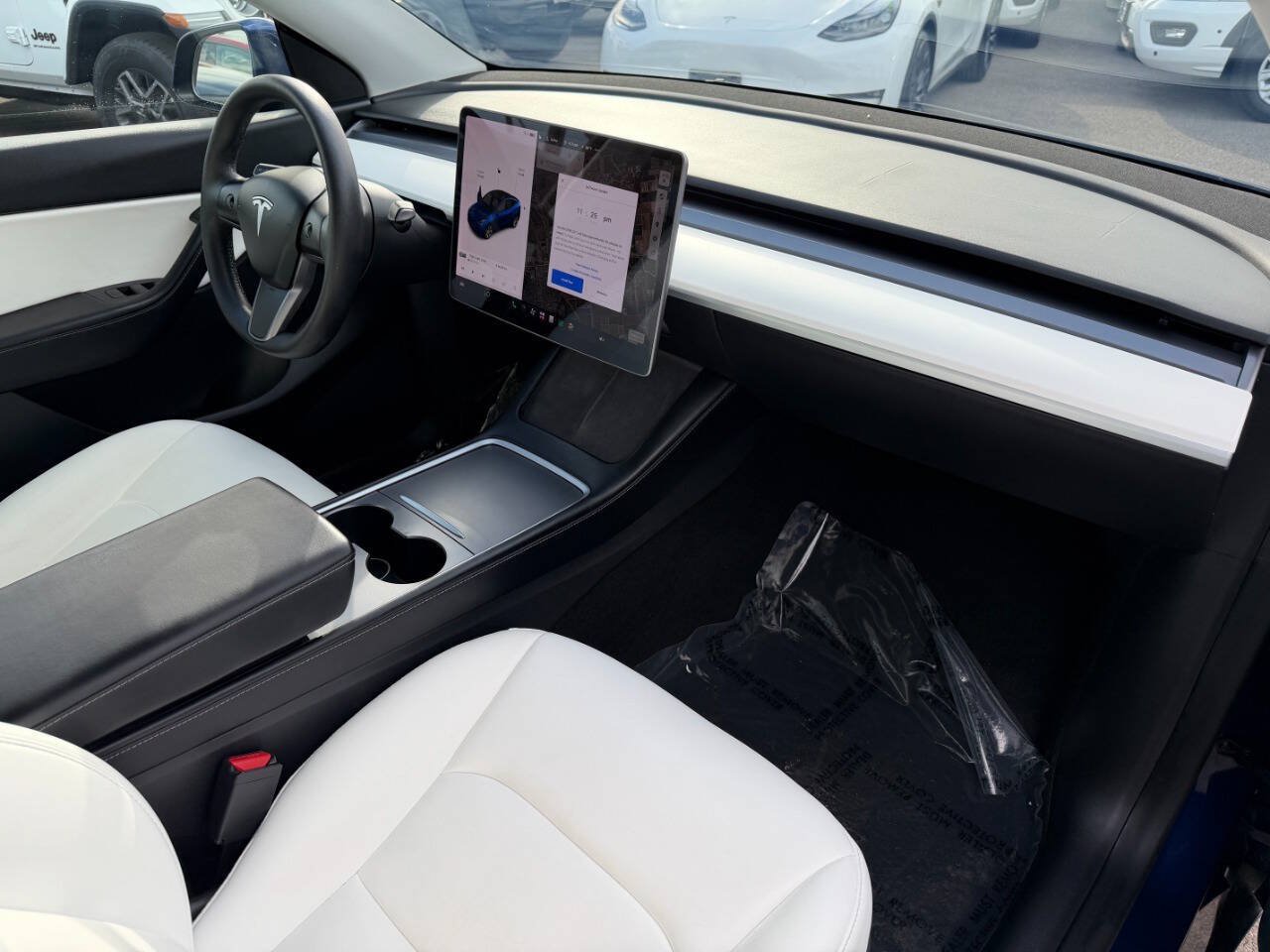 Used 2021 Tesla Model Y Long Range AWD/4WD image 16