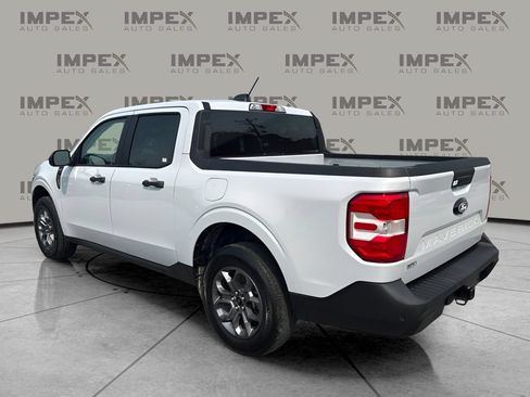 Used 2025 Ford Maverick XLT w/ Equipment Group 301A AWD/4WD image 2