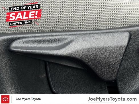 Used 2026 Toyota Corolla Cross L image 15