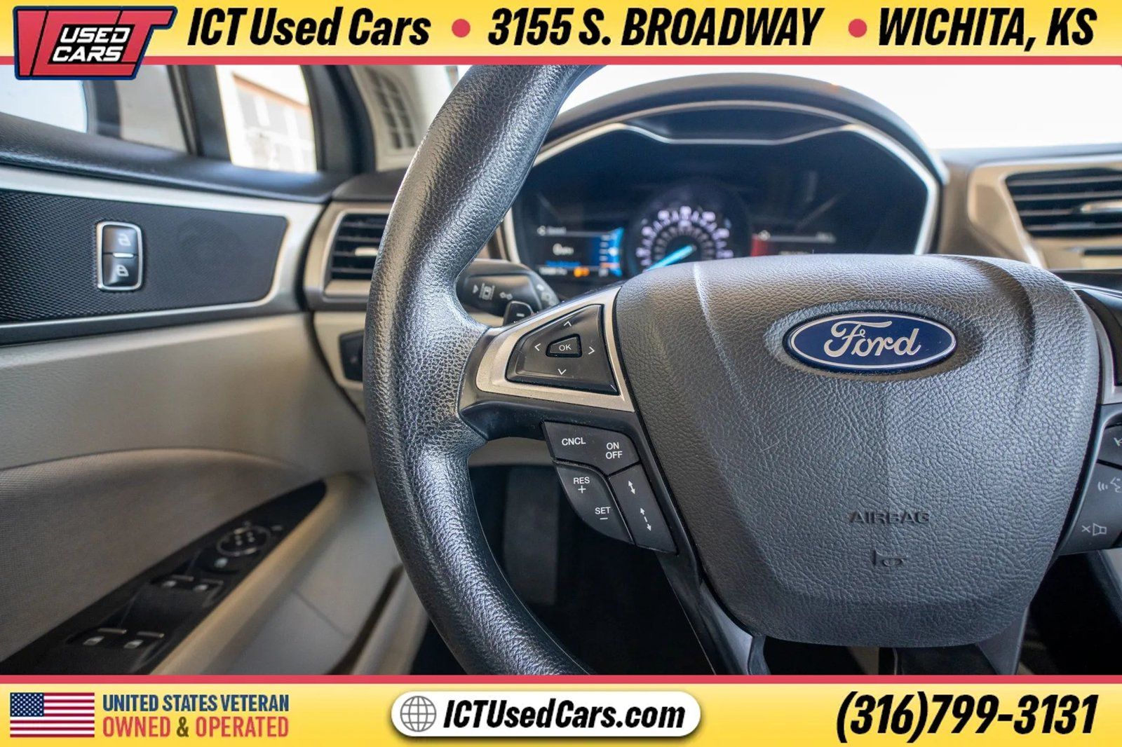 Used 2019 Ford Fusion SE FWD image 16