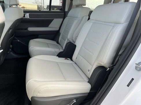 Used 2025 Hyundai Santa Fe Calligraphy image 21