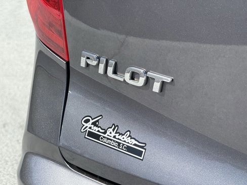 Used 2017 Honda Pilot Touring image 18