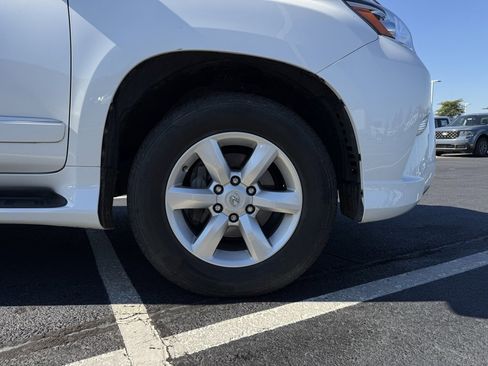 Used 2018 Lexus GX 460 w/ Navigation Package image 35