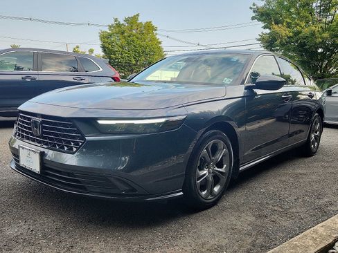 Used 2024 Honda Accord EX image 3