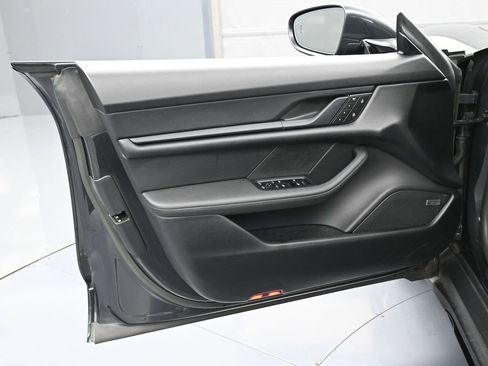 Certified 2023 Porsche Taycan 4 Cross Turismo image 15