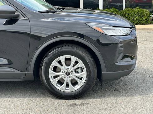 Used 2025 Ford Escape Active FWD image 40