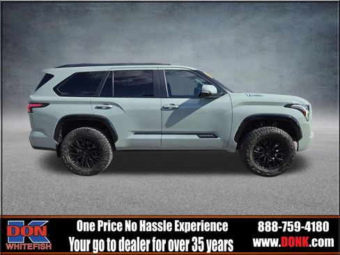 Used 2024 Toyota Sequoia Platinum AWD/4WD image 9