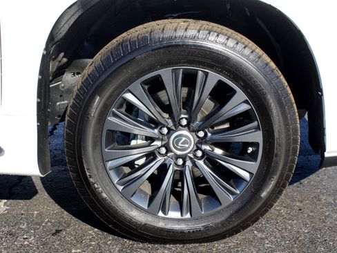 Used 2023 Lexus GX 460 Luxury w/ Sport Design Package image 46