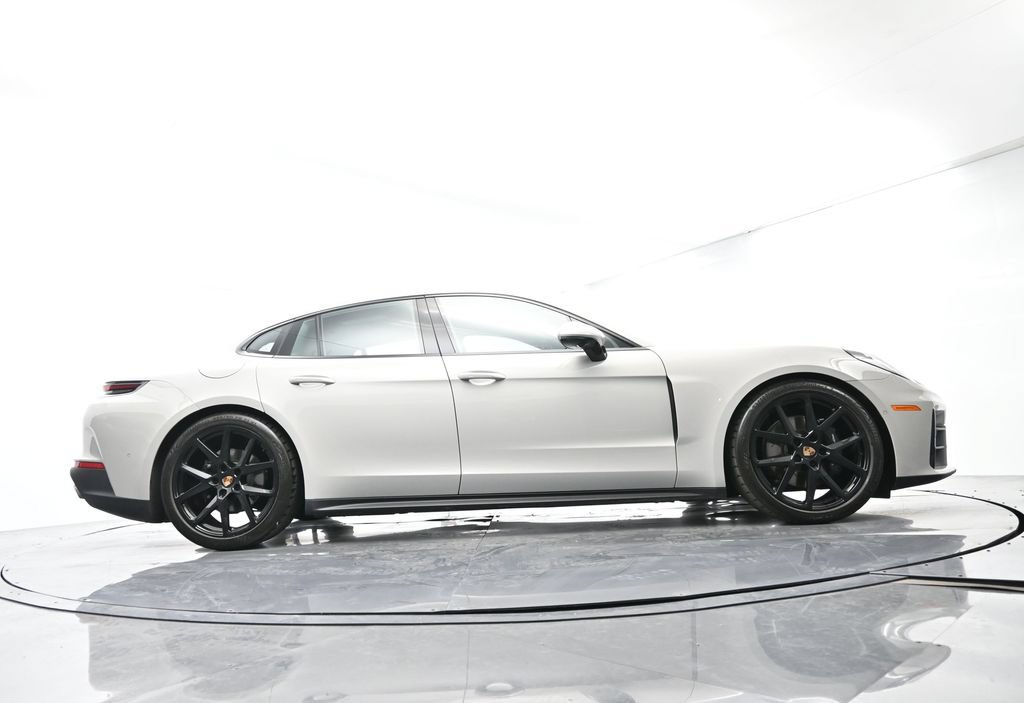 Certified 2025 Porsche Panamera RWD image 53