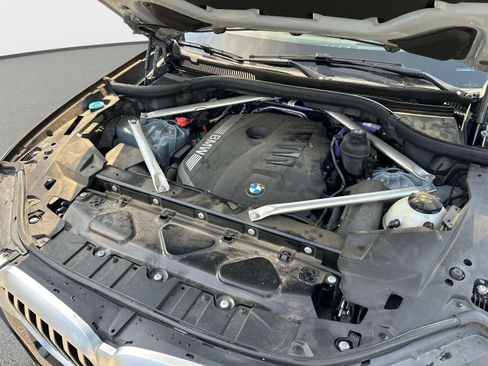 Used 2024 BMW X5 sDrive40i w/ M Sport Package RWD image 10