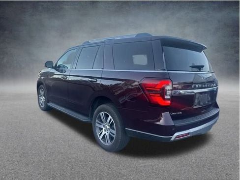Used 2024 Ford Expedition Limited image 9