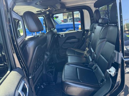Used 2021 Jeep Gladiator Mojave AWD/4WD image 33