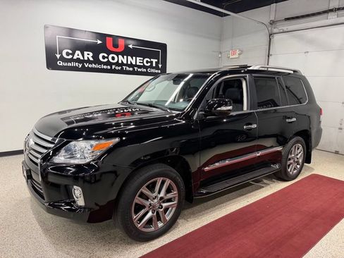 Used 2014 Lexus LX 570 4WD image 2