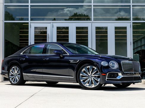 Certified 2024 Bentley Flying Spur V8 image 12