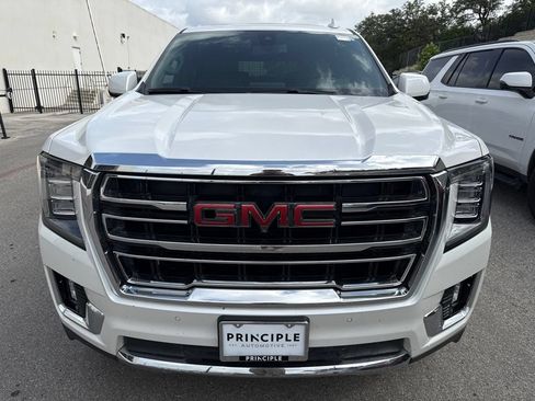 Used 2022 GMC Yukon SLT w/ SLT Premium Package RWD image 2