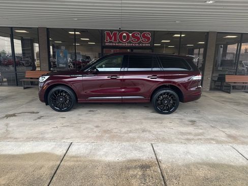 Used 2022 Lincoln Aviator Reserve w/ Equipment Group 201A image 7