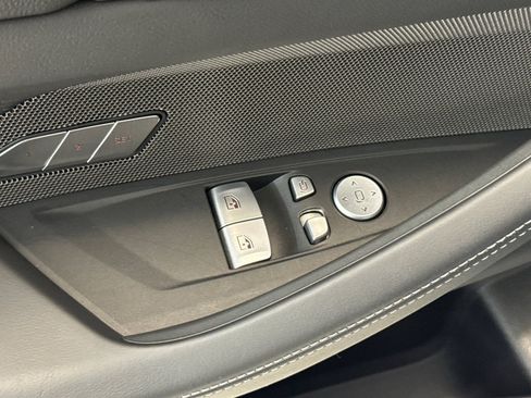 Used 2026 BMW M4 Competition RWD image 14