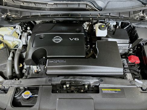 Used 2023 Nissan Murano SV image 31