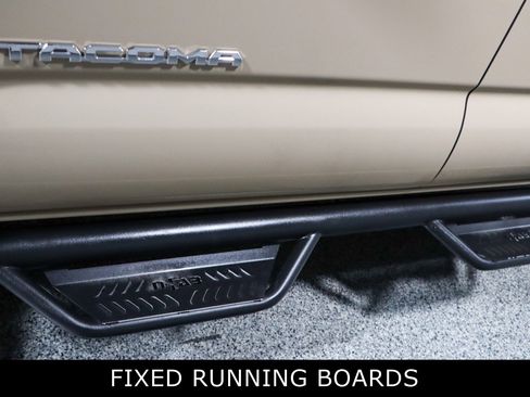 Used 2019 Toyota Tacoma TRD Sport image 13