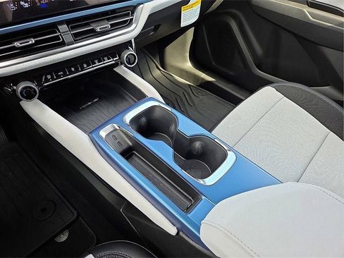 New 2025 Chevrolet Equinox EV LT w/ Active Safety Package 3 image 25