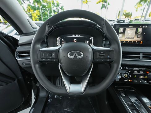 Used 2023 INFINITI QX60 Luxe w/ Vision Package image 7